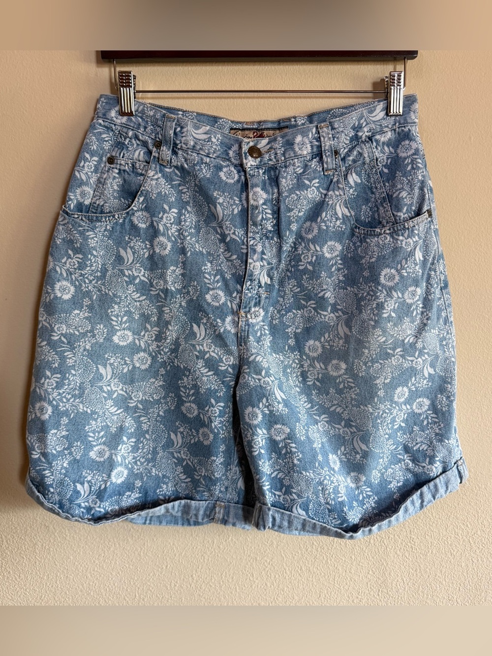 Gloria Vanderbilt Light Blue Floral Denim Jorts